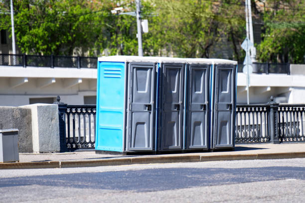 Best Porta potty delivery and setup  in Weston, MO